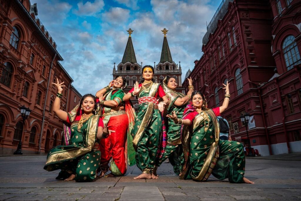 825 000 guests, more than 500 events, over 150 invited artists and craftsmen – the Festival of India, Bharat Utsav, has ended in Moscow