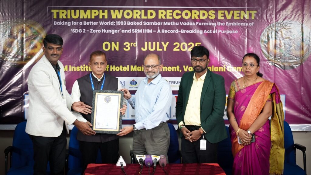 SRM Institute of Hotel Management Sets New World Record with 1993 Baked Methu Vada Sambhar Creations