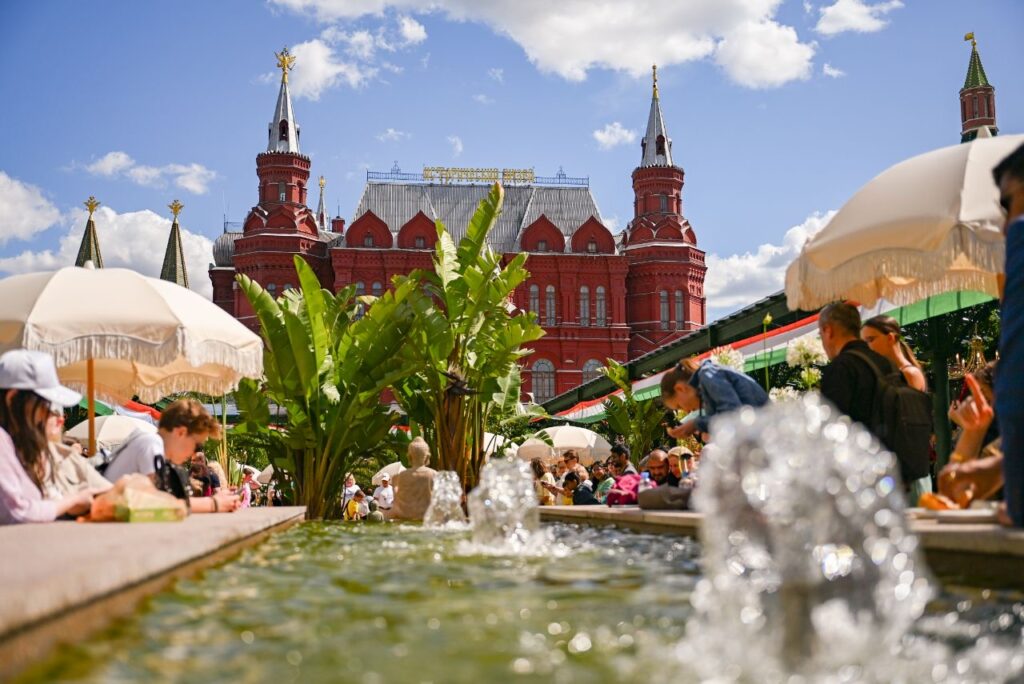 Moscow Celebrates World Tourism Day and Welcomes Indian Tourists