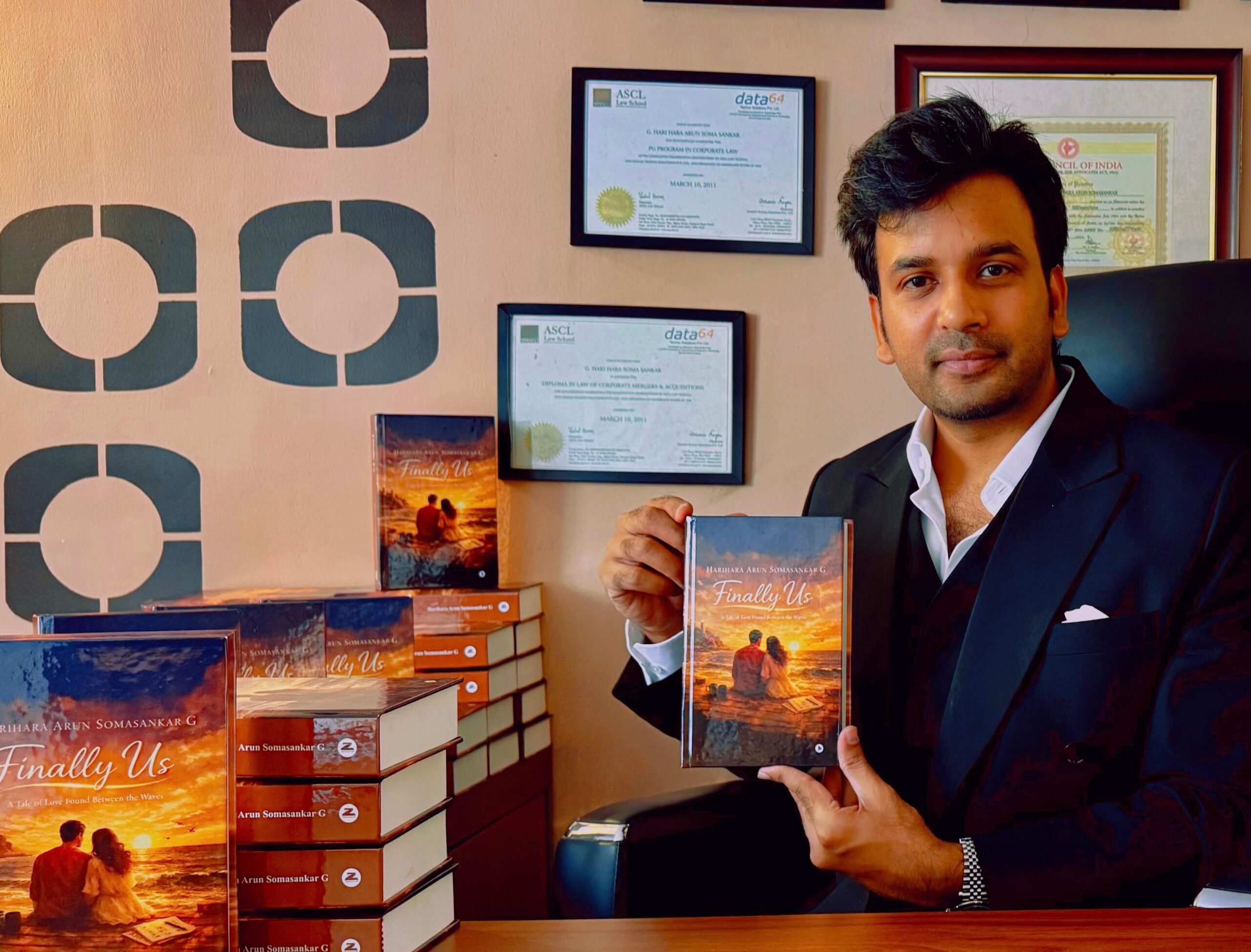 சர்வதேச வழக்கறிஞர் ஹரிஹர அருண் சோமசங்கர் ஜி புதிய நாவல் ‘ஃபைனலி அஸ்’ (Finally Us) வெளியிடப்பட்டது